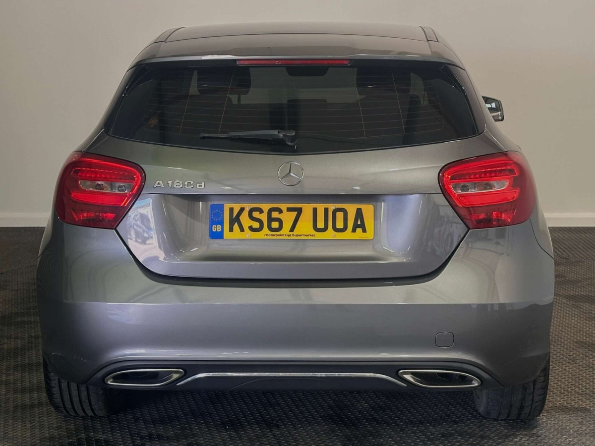 MERCEDES-BENZ A CLASS 2017 (67) 1.5 A180D SPORT HATCHBACK 5DR DIESEL 7G-DCT EURO 6 (S/S) (109 PS) - 2017 - £10,600