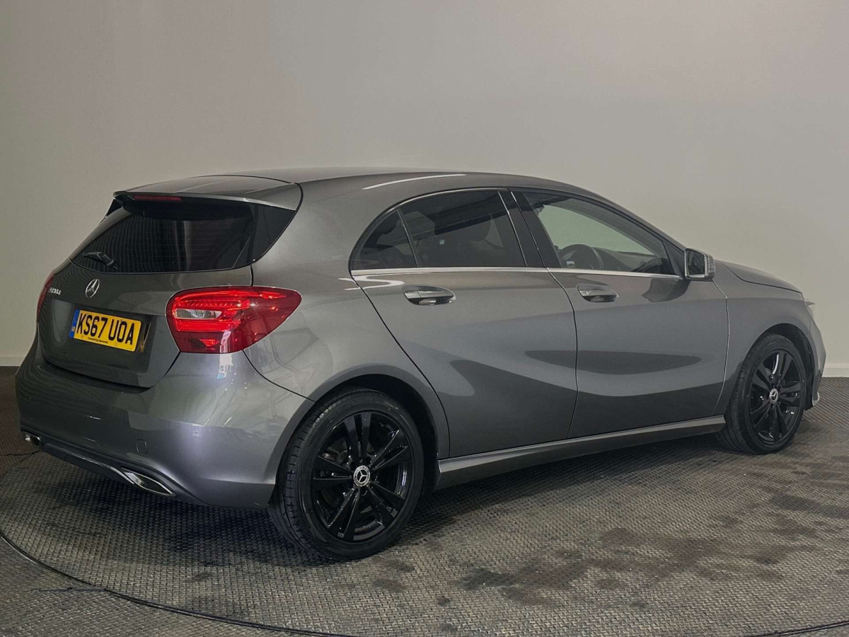 MERCEDES-BENZ A CLASS 2017 (67) 1.5 A180D SPORT HATCHBACK 5DR DIESEL 7G-DCT EURO 6 (S/S) (109 PS) - 2017 - £10,600