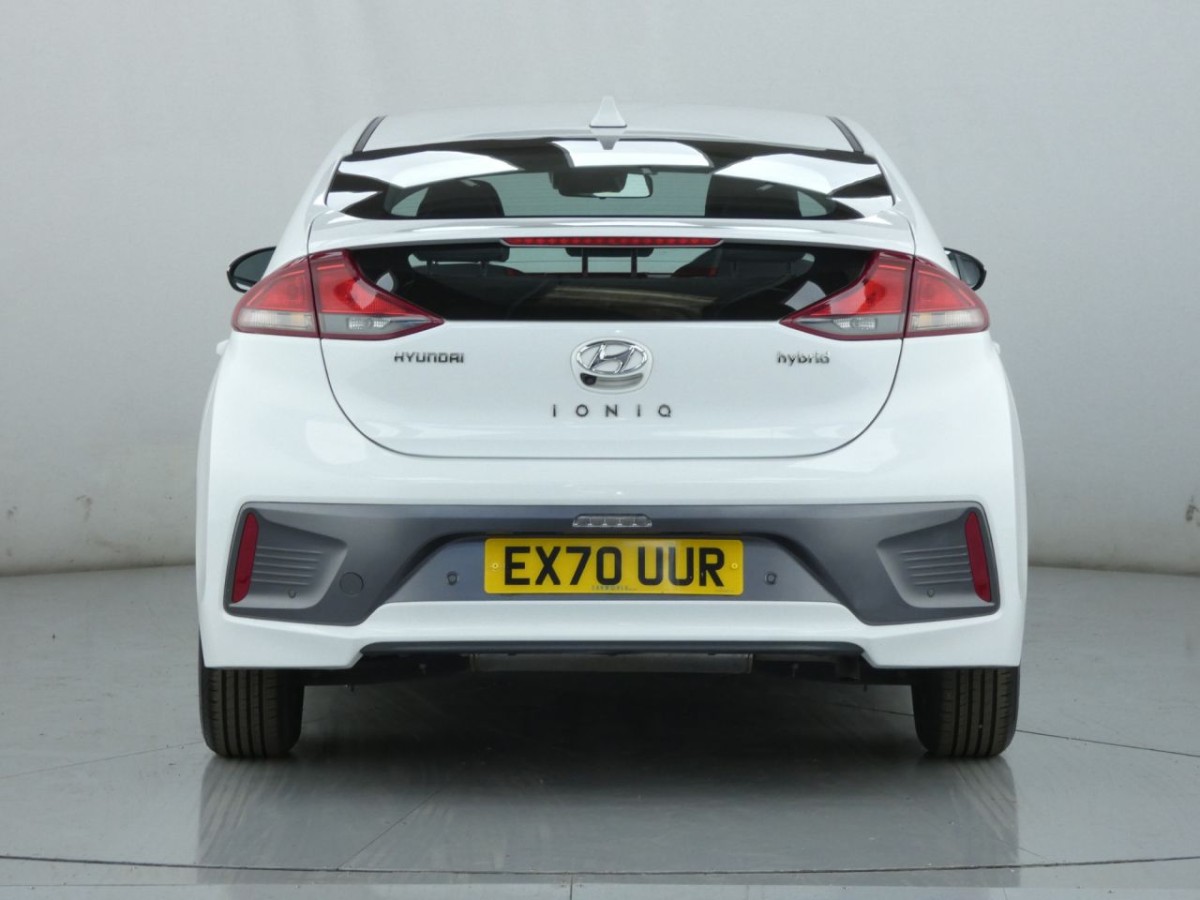 HYUNDAI IONIQ 1.6 SE CONNECT MHEV 5D 140 BHP - 2020 - £12,990