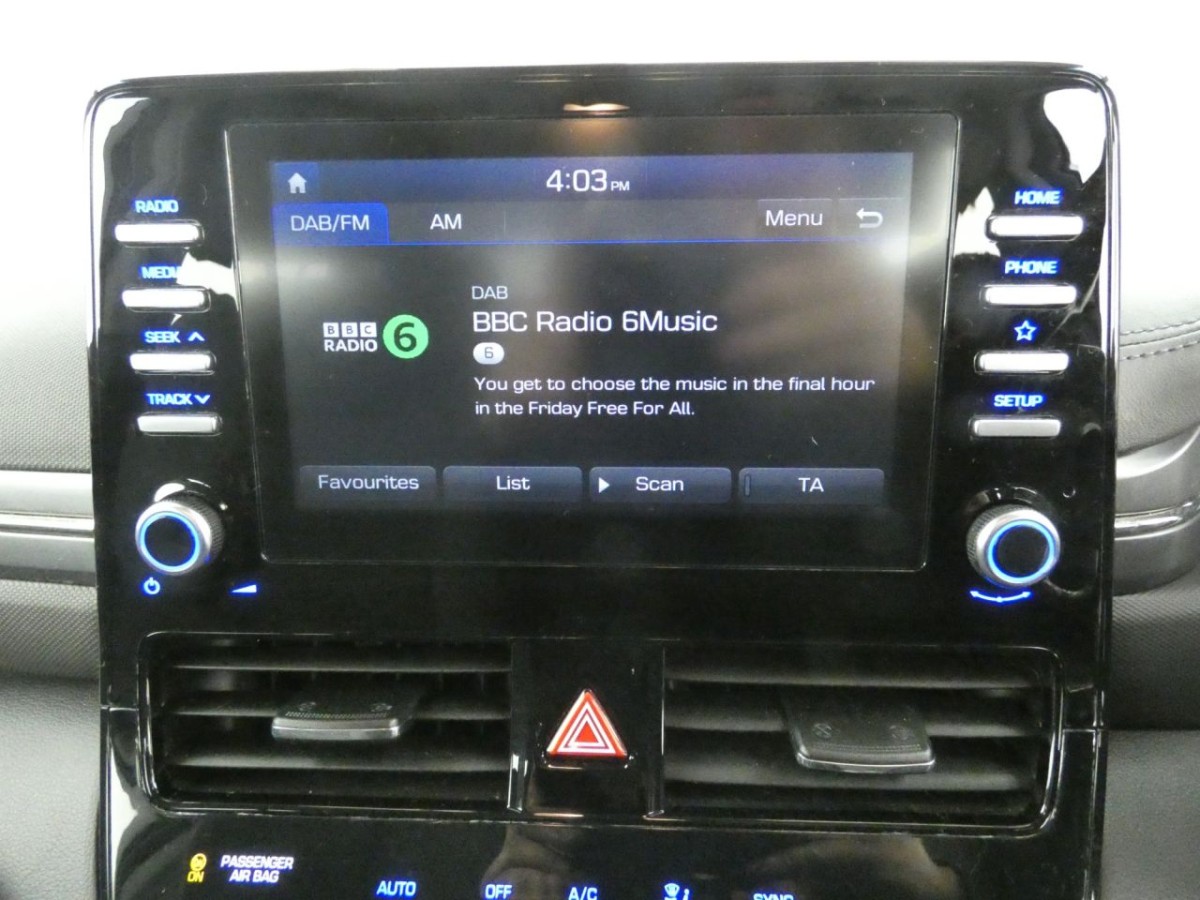 HYUNDAI IONIQ 1.6 SE CONNECT MHEV 5D 140 BHP - 2020 - £12,990