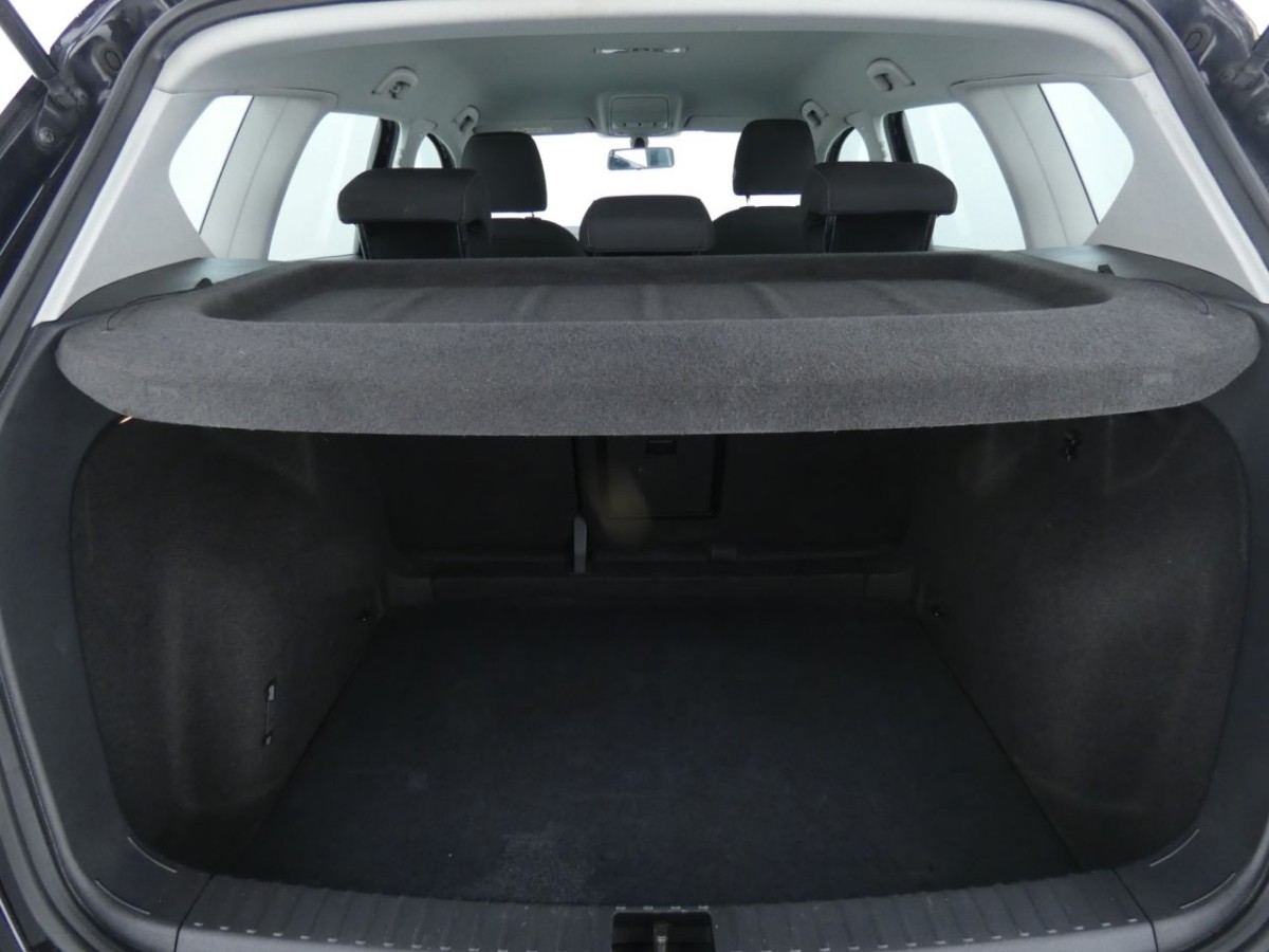 SEAT ATECA 1.6 TDI SE TECHNOLOGY 5D 114 BHP - 2019 - £9,400