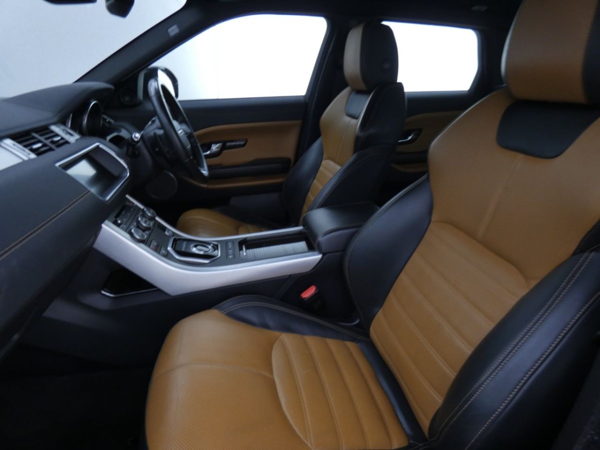 LAND ROVER RANGE ROVER EVOQUE 2.0 TD4 HSE DYNAMIC 5D 177 BHP - 2017 - £15,400