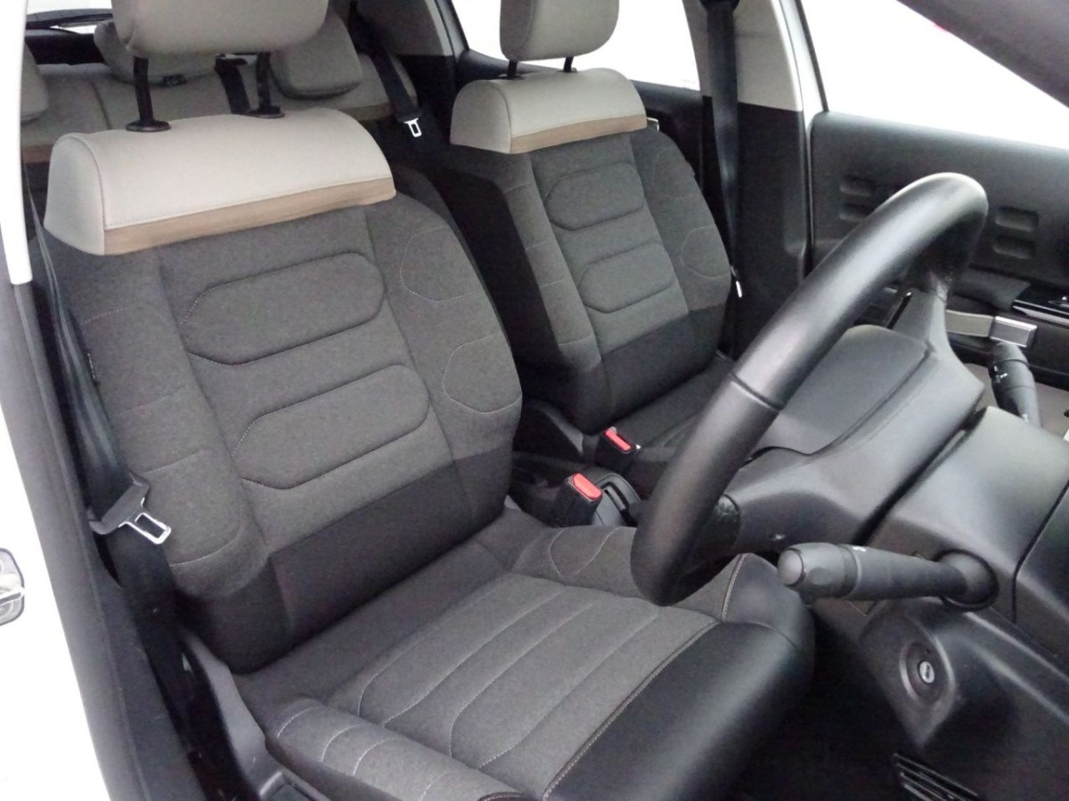 CITROEN C3 1.2 PURETECH SHINE PLUS S/S 5D 82 BHP - 2021 - £14,990