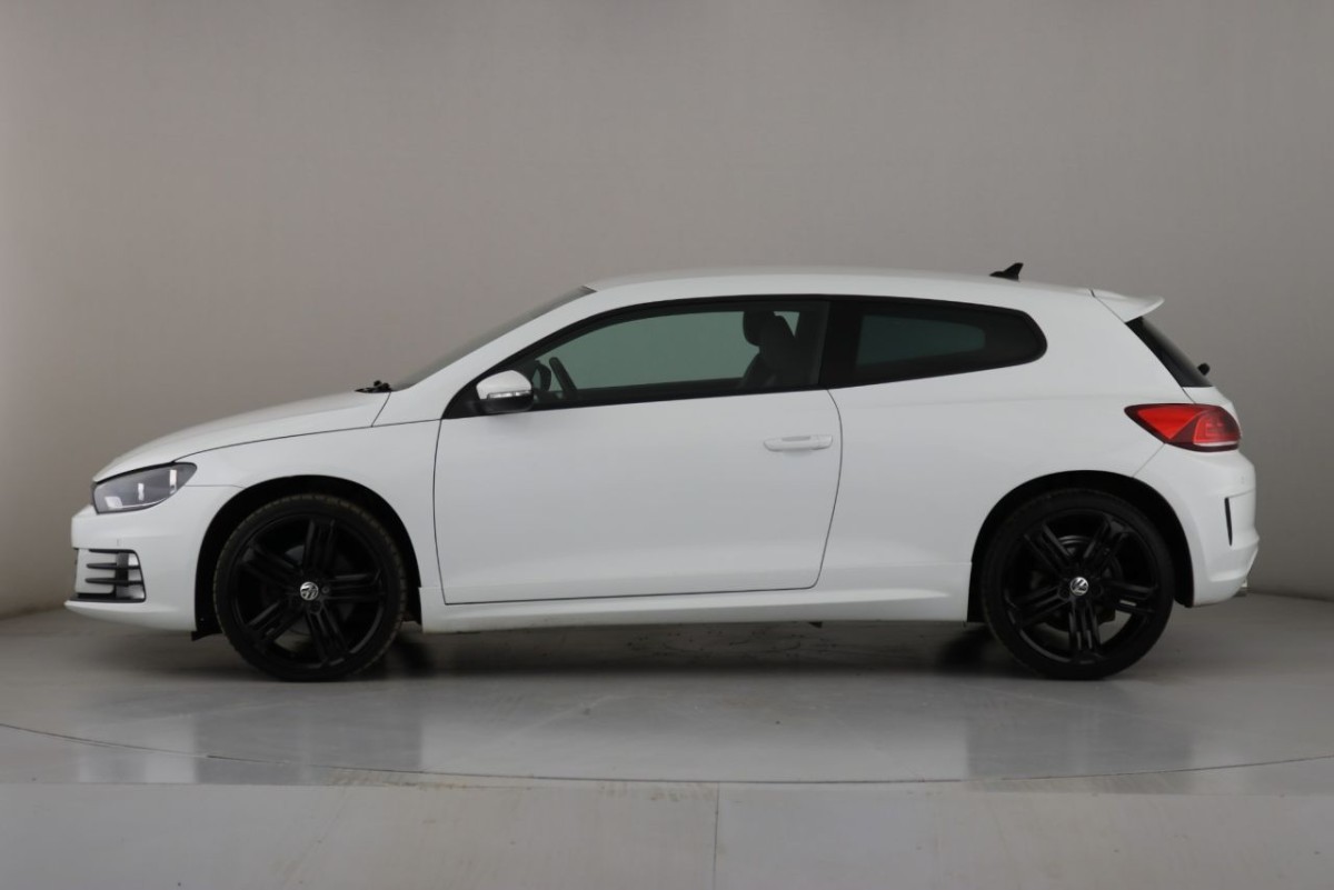 VOLKSWAGEN SCIROCCO 2.0 R LINE TDI BLUEMOTION TECHNOLOGY 2D 182 BHP - 2017 - £12,990
