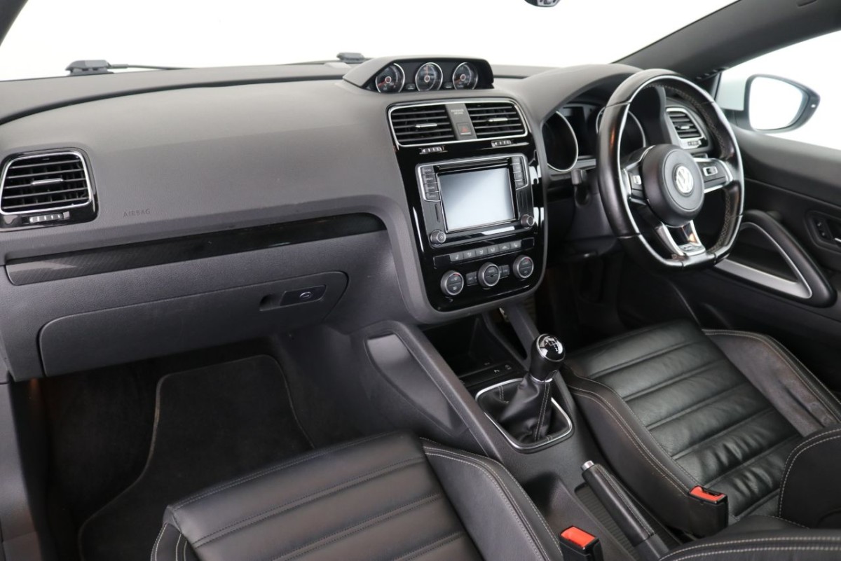 VOLKSWAGEN SCIROCCO 2.0 R LINE TDI BLUEMOTION TECHNOLOGY 2D 182 BHP - 2017 - £12,990