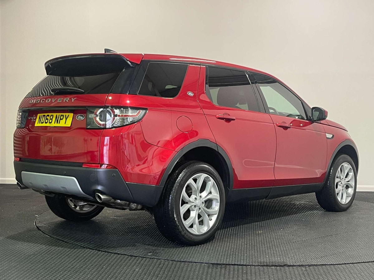 LAND ROVER DISCOVERY SPORT 2018 (68) 2.0 TD4 HSE SUV 5DR DIESEL AUTO 4WD EURO 6 (S/S) (180 PS) - 2018 - £14,000