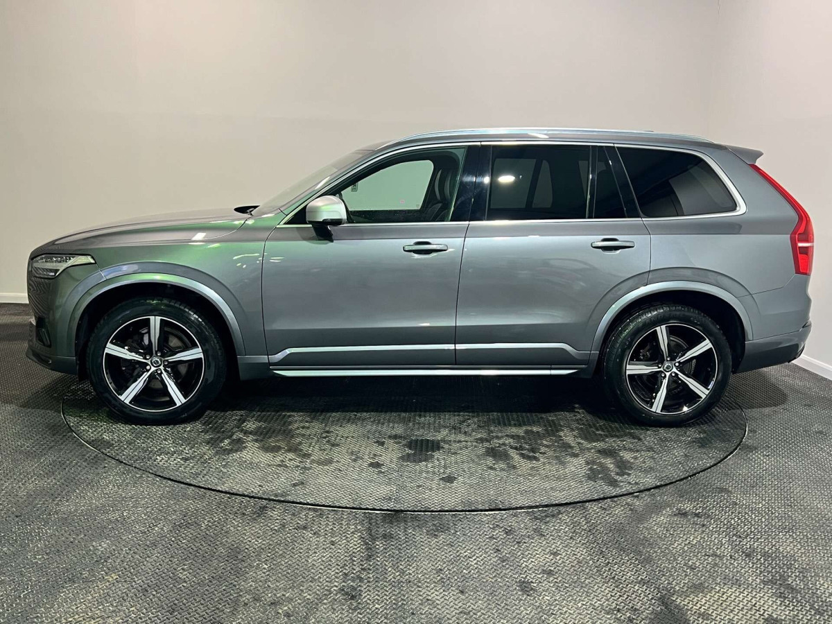 VOLVO XC90 2016 (65) 2.0 D5 R-DESIGN SUV 5DR DIESEL GEARTRONIC 4WD EURO 6 (S/S) (225 PS) - 2016 - £21,600