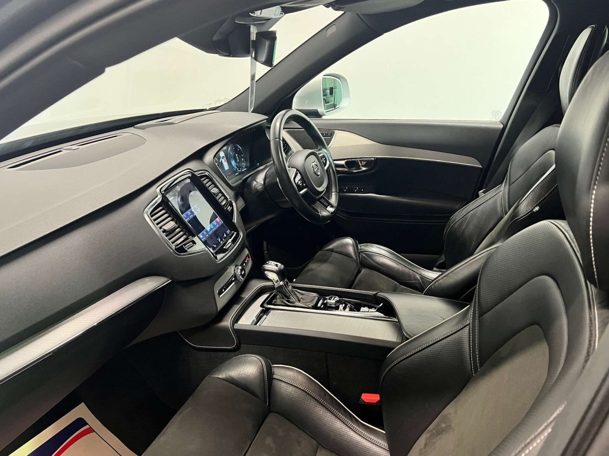 VOLVO XC90 2016 (65) 2.0 D5 R-DESIGN SUV 5DR DIESEL GEARTRONIC 4WD EURO 6 (S/S) (225 PS) - 2016 - £21,600
