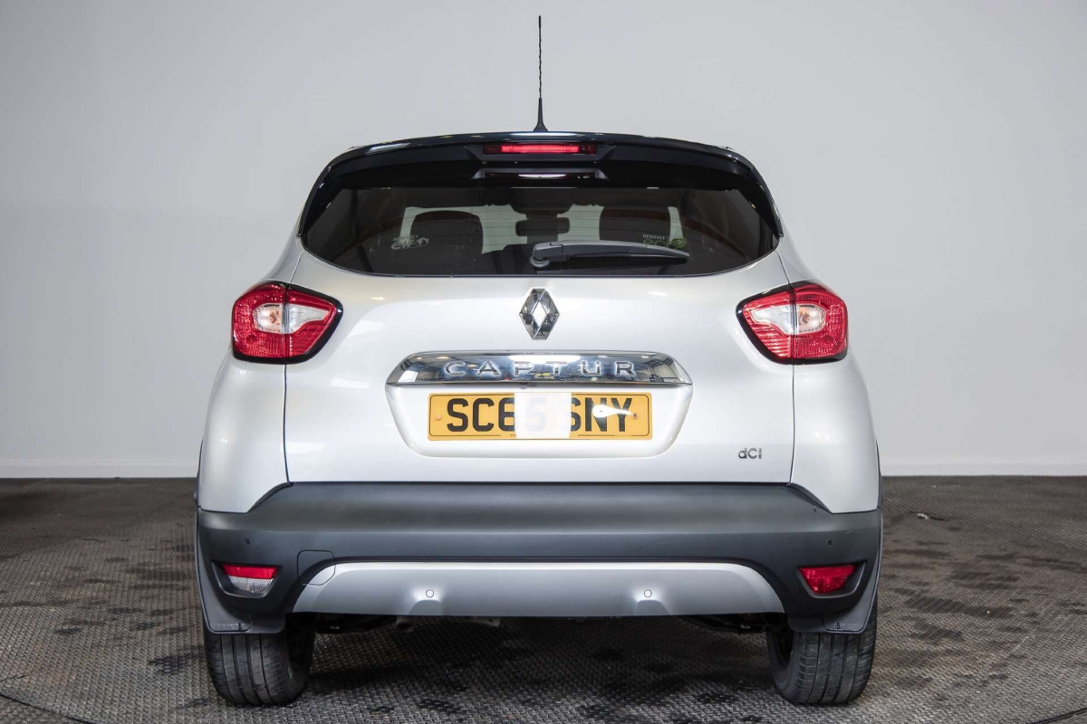 RENAULT CAPTUR 2015 (65) 1.5 DCI ENERGY SIGNATURE NAV SUV 5DR DIESEL MANUAL EURO 6 (S/S) (90 PS) - 2015 - £7,900