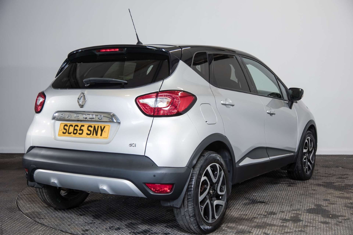 RENAULT CAPTUR 2015 (65) 1.5 DCI ENERGY SIGNATURE NAV SUV 5DR DIESEL MANUAL EURO 6 (S/S) (90 PS) - 2015 - £7,900