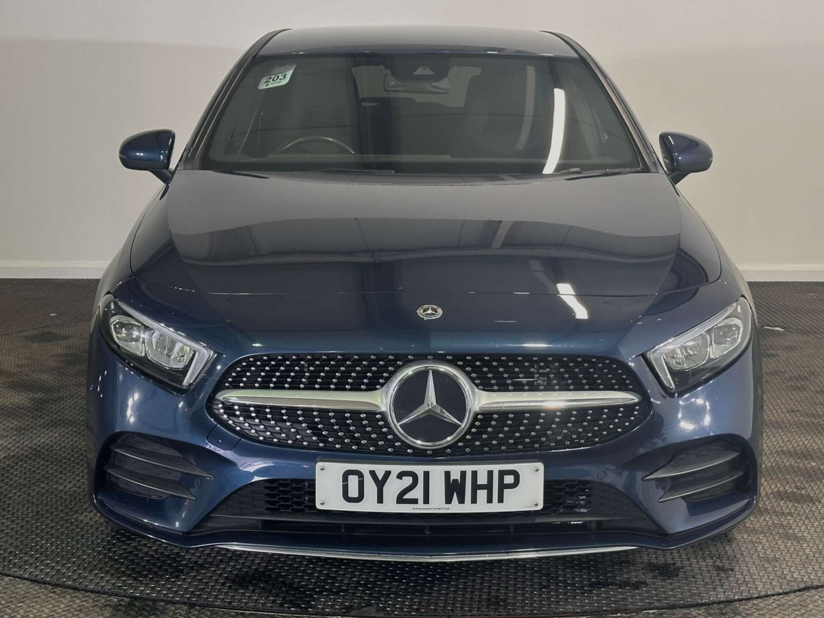 MERCEDES-BENZ A CLASS 2021 (21) 1.3 A250E 15.6KWH AMG LINE (EXECUTIVE) HATCHBACK 5DR PETROL PLUG-IN HYBRID - 2021 - £15,800