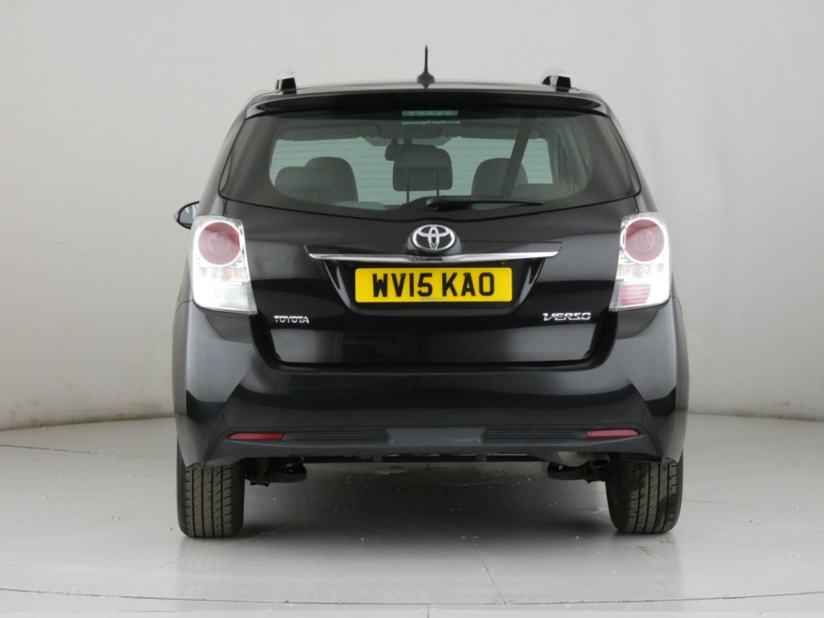 TOYOTA VERSO 1.6 D-4D EXCEL 5D 110 BHP - 2015 - £10,400