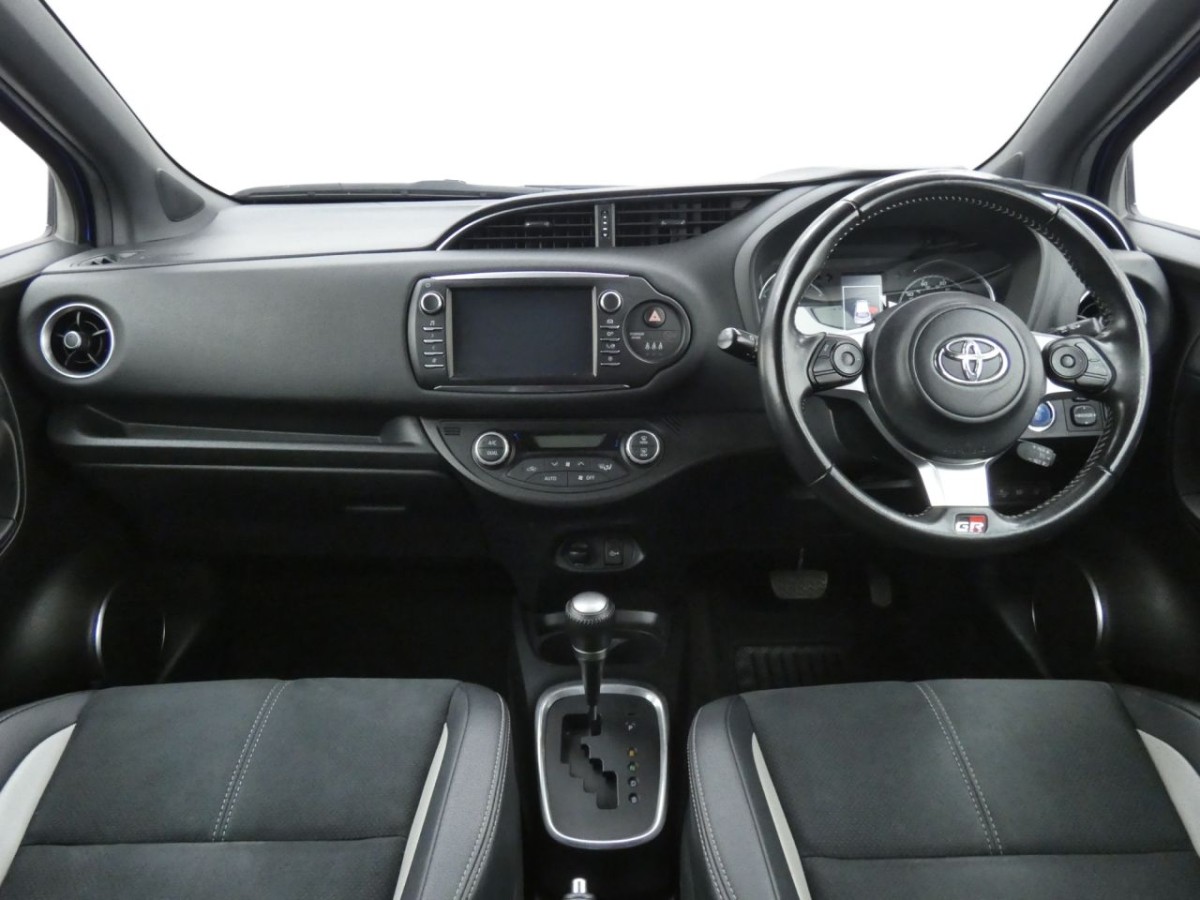 TOYOTA YARIS 1.5 VVT-I GR-SPORT 5D 100 BHP - 2020 - £12,700