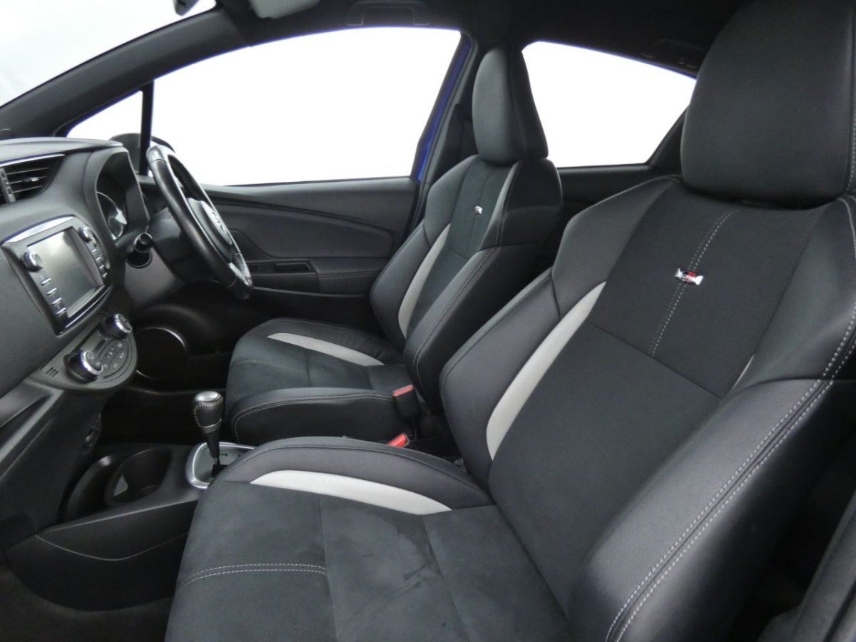 TOYOTA YARIS 1.5 VVT-I GR-SPORT 5D 100 BHP - 2020 - £12,700