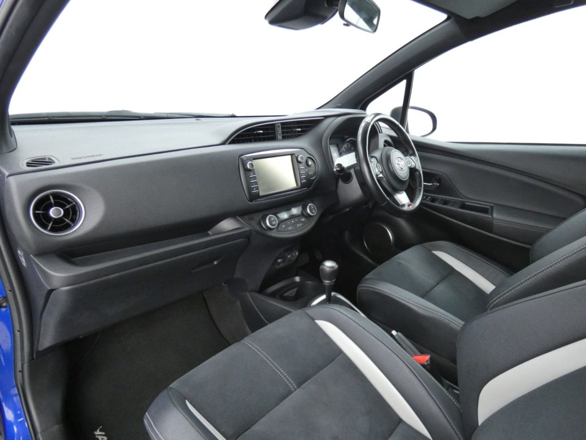 TOYOTA YARIS 1.5 VVT-I GR-SPORT 5D 100 BHP - 2020 - £12,700