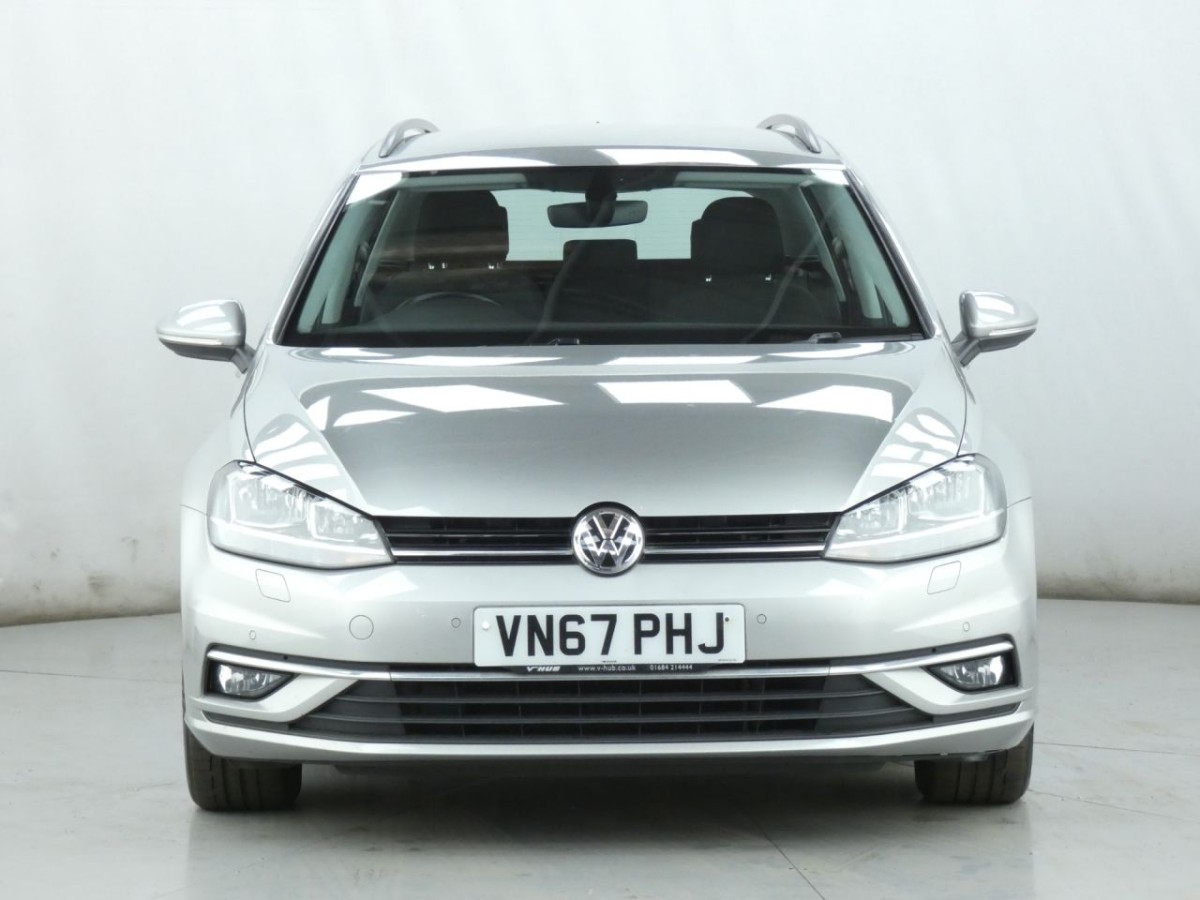 VOLKSWAGEN GOLF 1.6 SE NAVIGATION TDI BLUEMOTION TECHNOLOGY 5D 114 BHP ESTATE - 2017 - £6,400