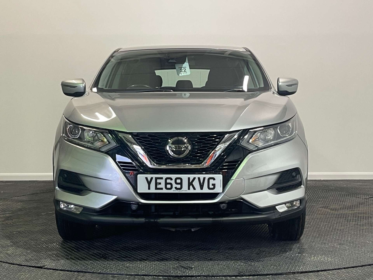 NISSAN QASHQAI 2019 (69) 1.3 DIG-T ACENTA PREMIUM SUV 5DR PETROL MANUAL EURO 6 (S/S) (140 PS) - 2019 - £9,200