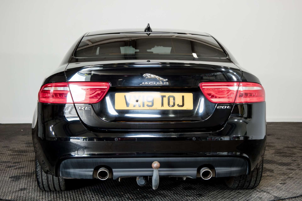 JAGUAR XE 2019 (19) 2.0I GPF R-SPORT SALOON 4DR PETROL AUTO EURO 6 (S/S) (200 PS) - 2019 - £12,250