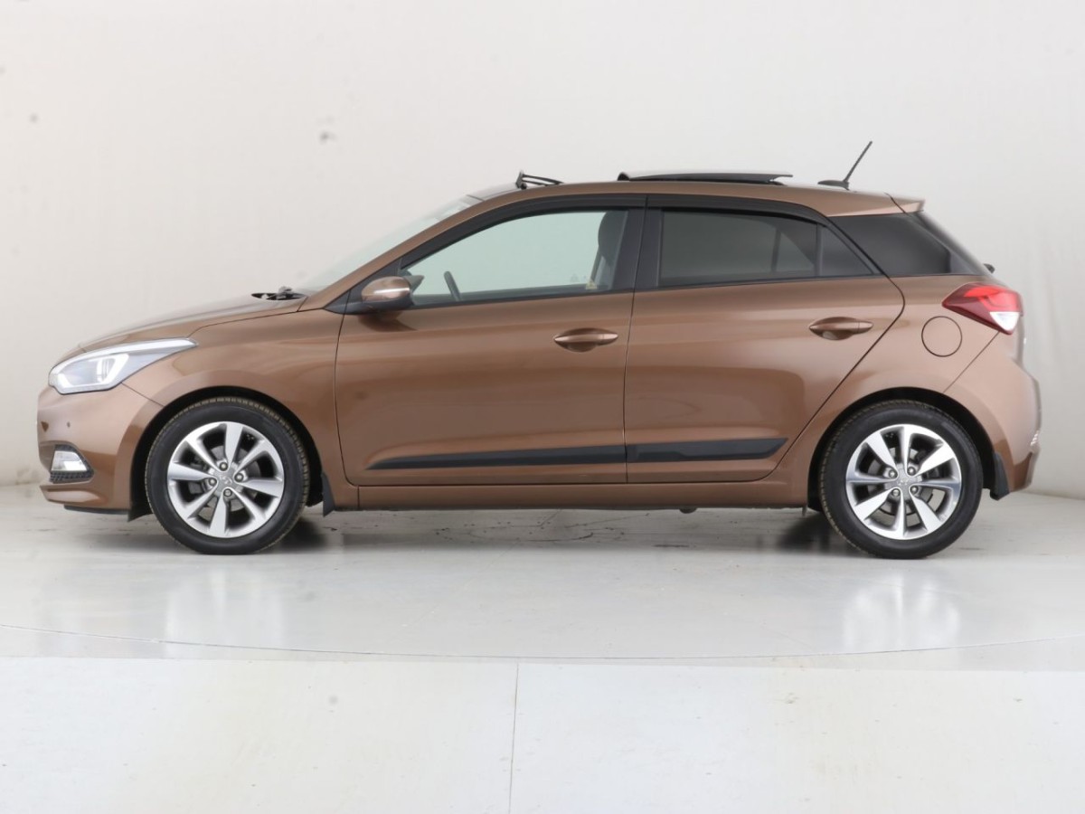 HYUNDAI I20 1.4 MPI PREMIUM SE NAV 5D 99 BHP - 2015 - £12,400