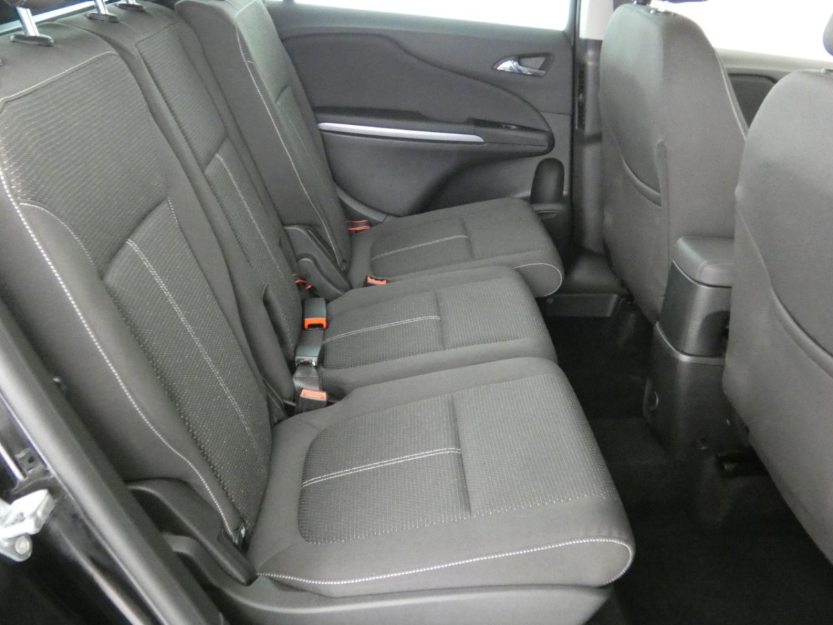 VAUXHALL ZAFIRA TOURER 1.4 SRI NAV 5D 138 BHP - 2018 - £14,990