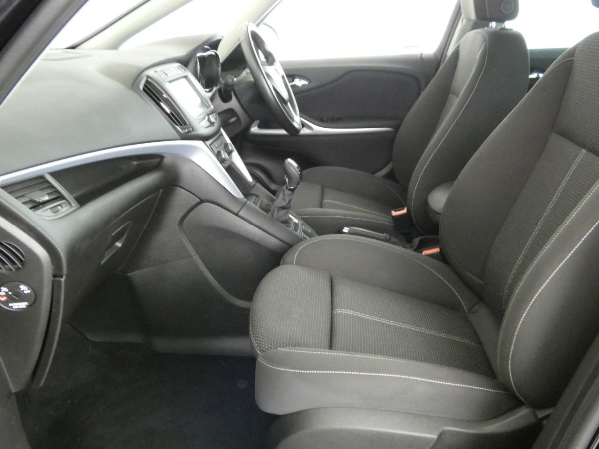 VAUXHALL ZAFIRA TOURER 1.4 SRI NAV 5D 138 BHP - 2018 - £14,990