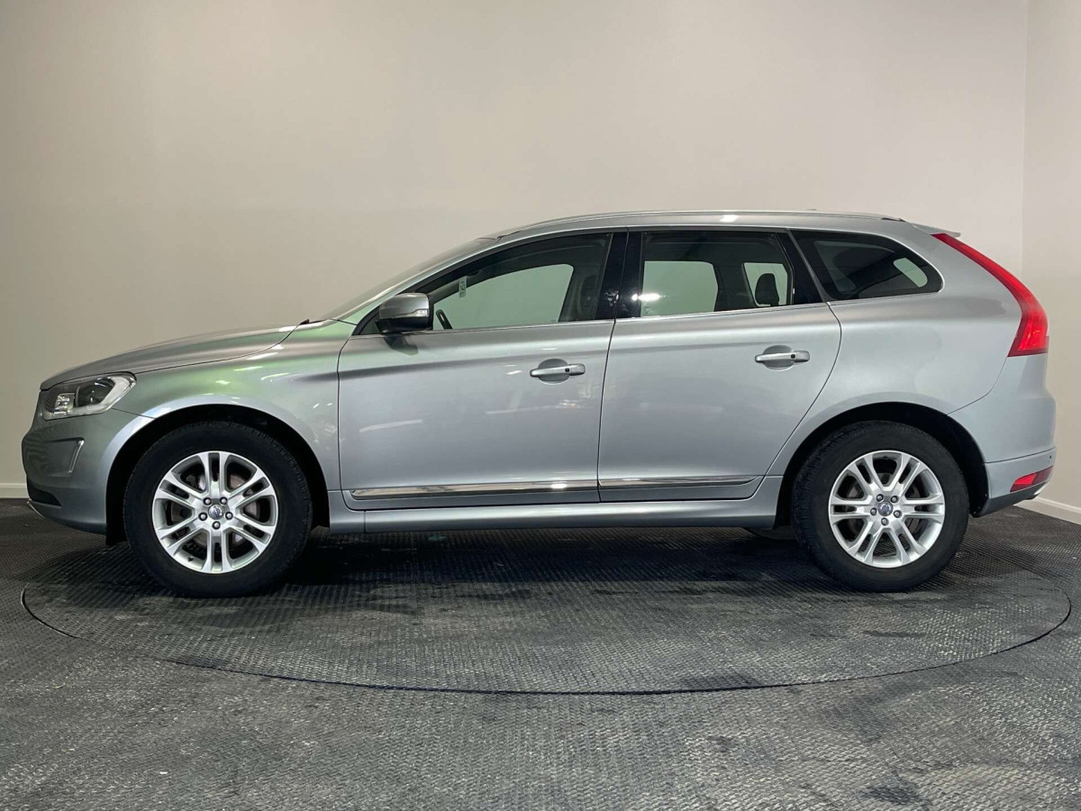 VOLVO XC60 2014 (14) 2.0 D4 SE LUX NAV SUV 5DR DIESEL GEARTRONIC EURO 6 (S/S) (181 PS) - 2014 - £11,250