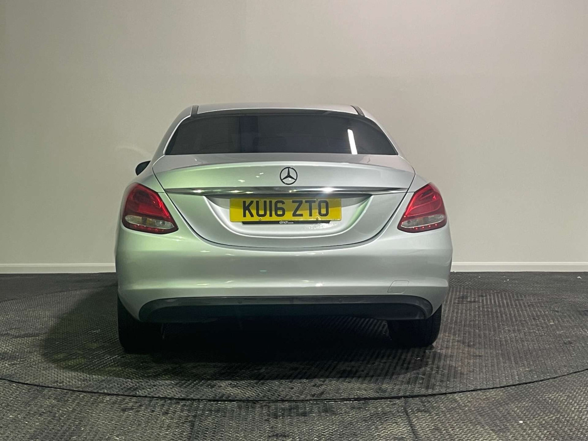 MERCEDES-BENZ C CLASS 2016 (16) 2.0 C200 SE SALOON 4DR PETROL 7G-TRONIC+ EURO 6 (S/S) (184 PS) - 2016 - £9,500
