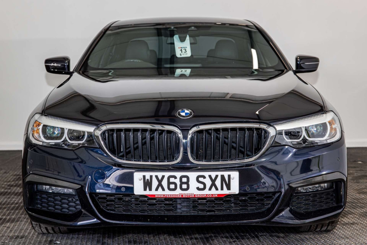 BMW 5 SERIES 2018 (68) 2.0 530E 9.2KWH M SPORT SALOON 4DR PETROL PLUG-IN HYBRID AUTO EURO 6 (S/S) - 2018 - £15,650