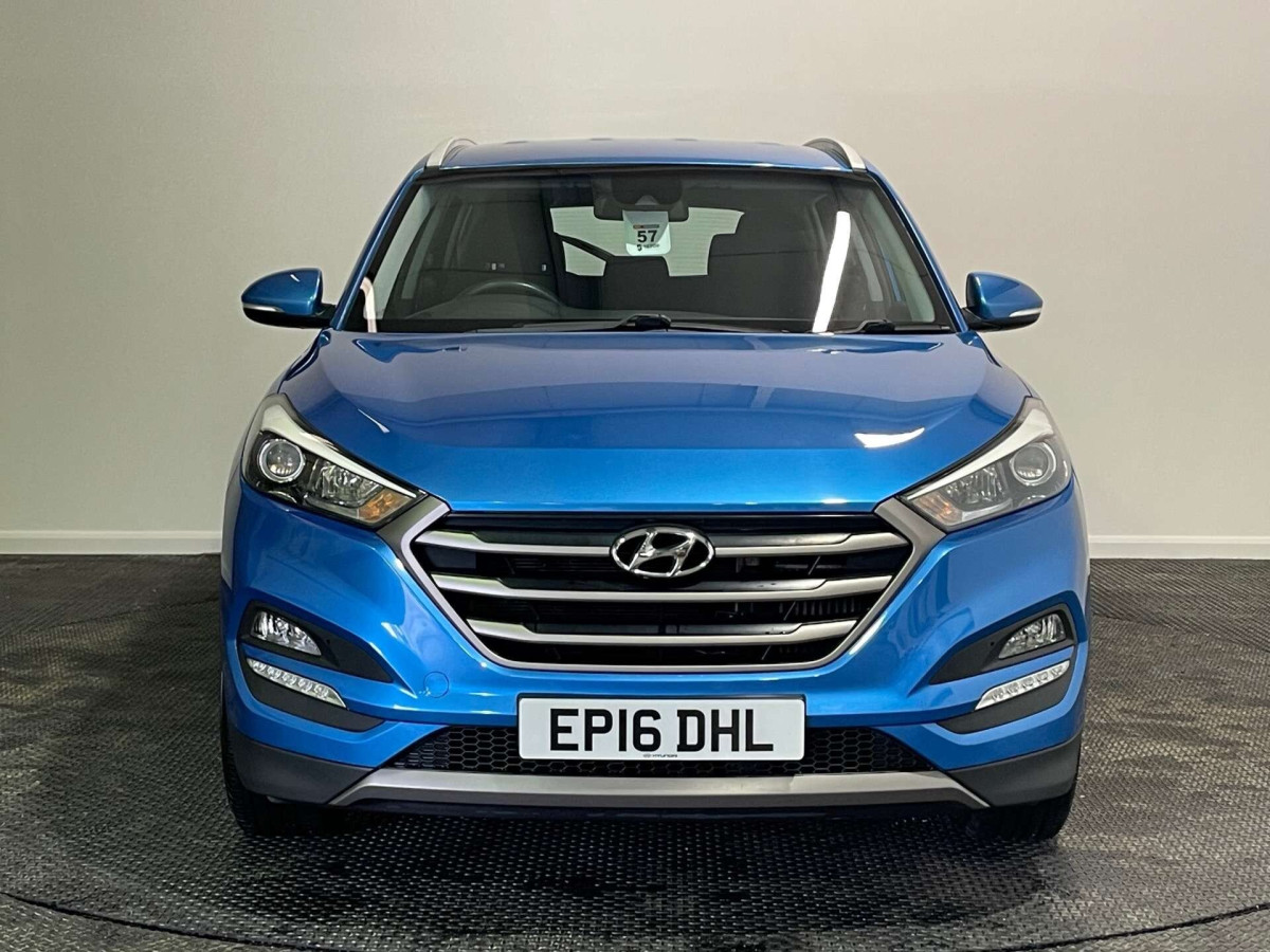 HYUNDAI TUCSON 2016 (16) 1.7 CRDI BLUE DRIVE SE NAV SUV 5DR DIESEL MANUAL EURO 6 (S/S) (116 PS) - 2016 - £7,850