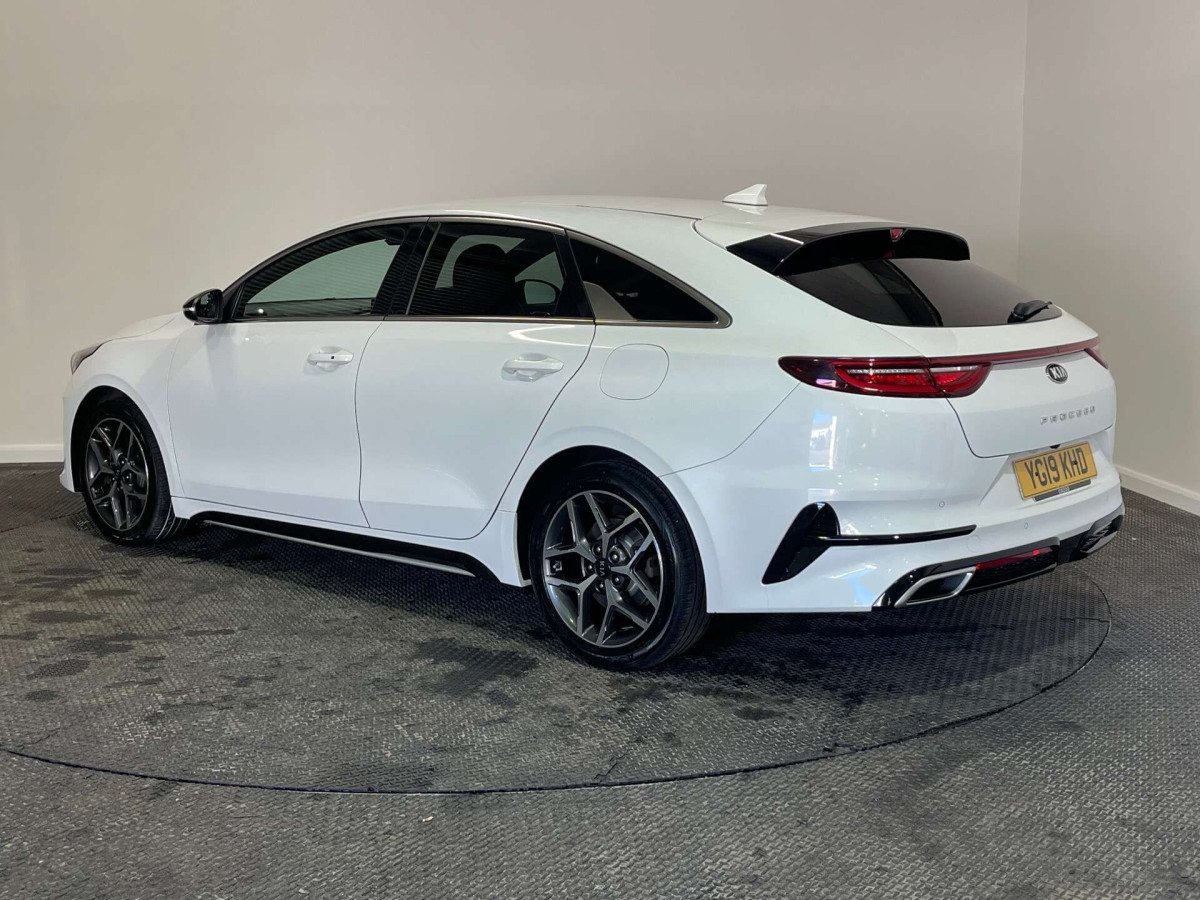 KIA PRO CEED 2019 (19) 1.4 T-GDI GT-LINE SHOOTING BRAKE 5DR PETROL DCT EURO 6 (S/S) (138 BHP) - 2019 - £13,000
