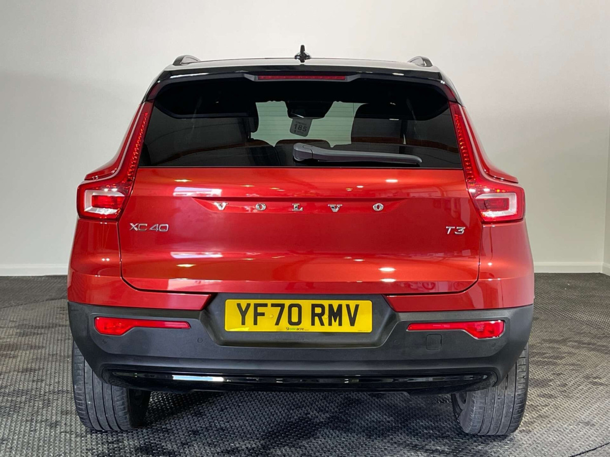 VOLVO XC40 2021 (70) 1.5 T3 R-DESIGN SUV 5DR PETROL MANUAL EURO 6 (S/S) (163 PS) - 2021 - £18,500