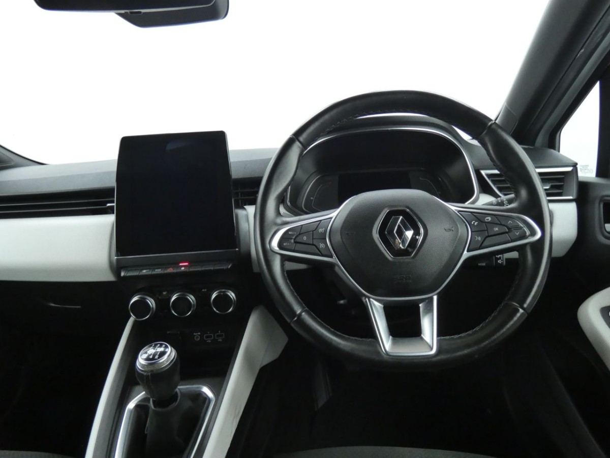 RENAULT CLIO 1.0 S EDITION TCE 5D 100 BHP - 2020 - £9,700