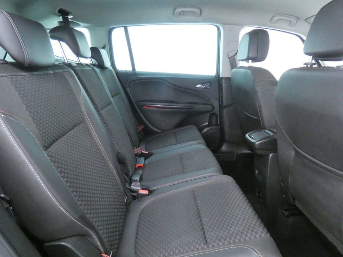 VAUXHALL ZAFIRA TOURER 2.0 SE CDTI 5D AUTO 168 BHP MPV - 2015 - £6,700