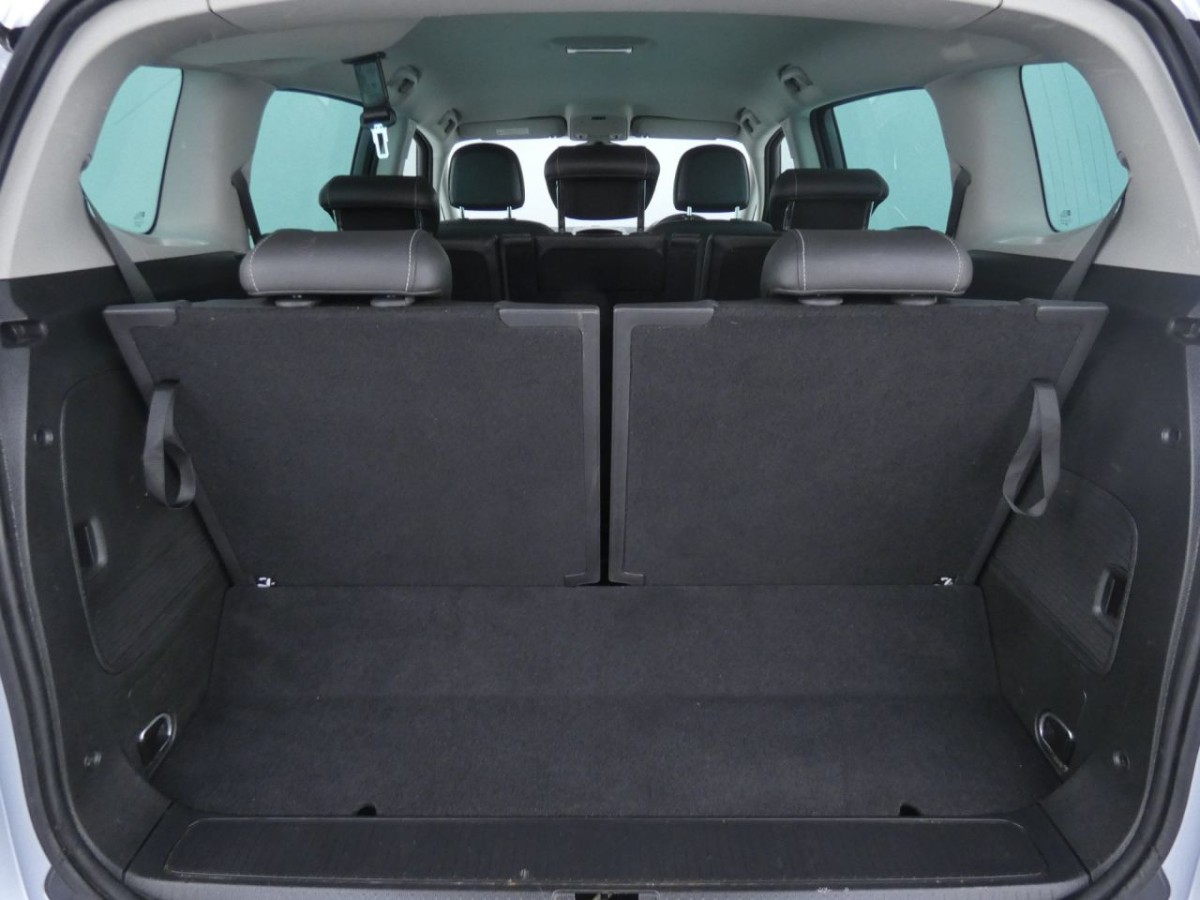 VAUXHALL ZAFIRA TOURER 2.0 SE CDTI 5D AUTO 168 BHP MPV - 2015 - £6,700