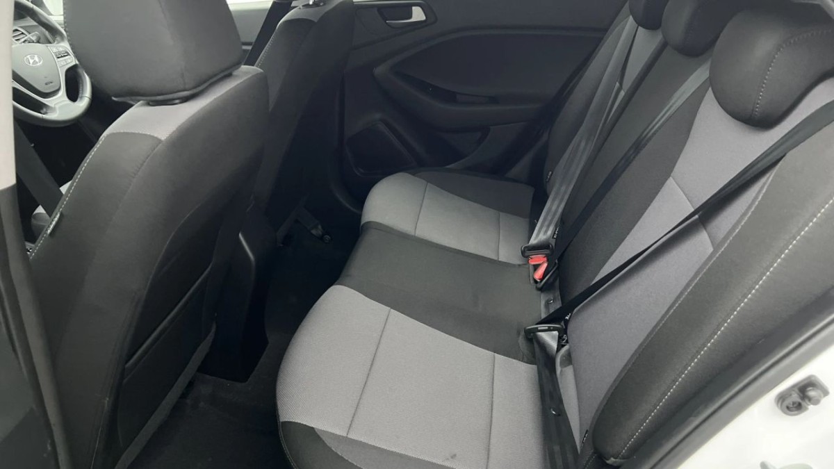 HYUNDAI I20 1.0 T-GDI PREMIUM NAV 5D 99 BHP - 2018 - £12,700