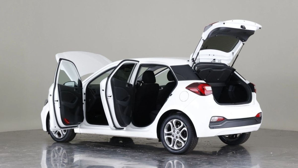 HYUNDAI I20 1.0 T-GDI PREMIUM NAV 5D 99 BHP - 2018 - £12,700