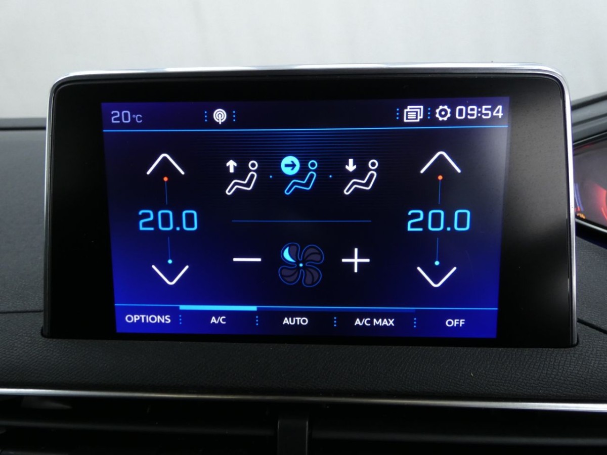 PEUGEOT 3008 1.2 PURETECH S/S ALLURE 5D 129 BHP - 2020 - £16,700