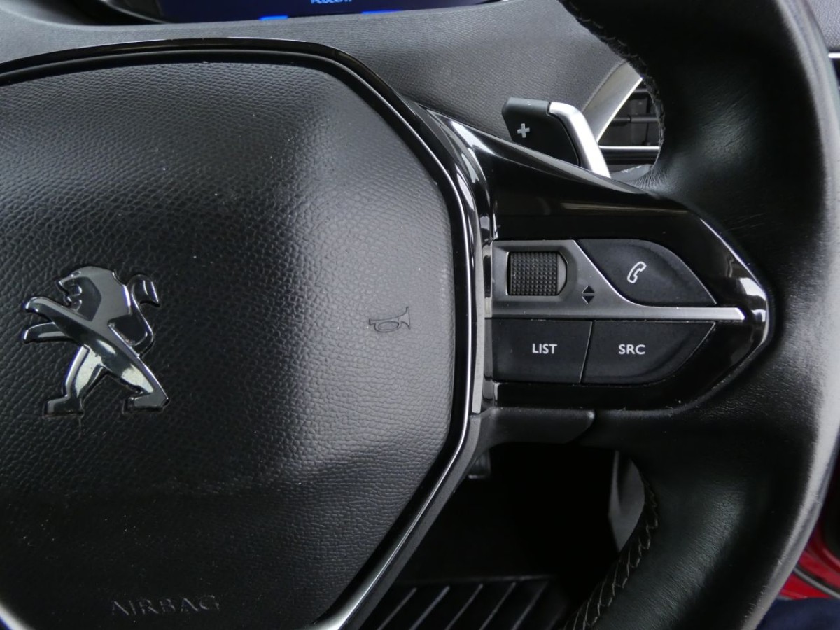 PEUGEOT 3008 1.2 PURETECH S/S ALLURE 5D 129 BHP - 2020 - £16,700