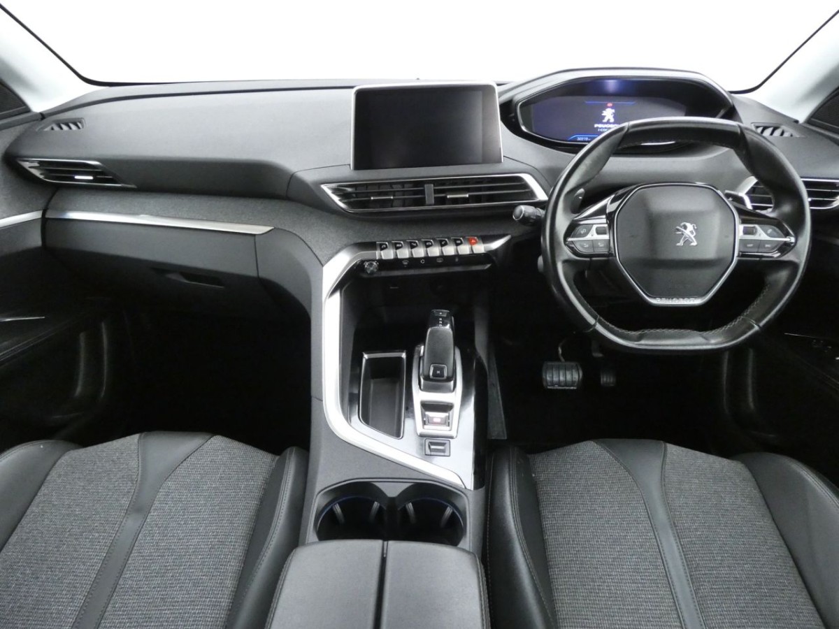 PEUGEOT 3008 1.2 PURETECH S/S ALLURE 5D 129 BHP - 2020 - £16,700