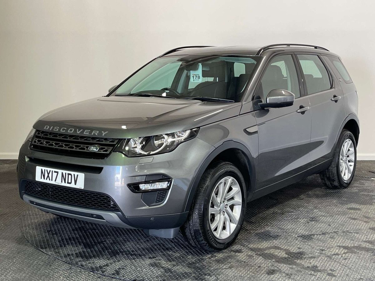 LAND ROVER DISCOVERY SPORT 2017 (17) 2.0 TD4 SE TECH SUV 5DR DIESEL AUTO 4WD EURO 6 (S/S) (180 PS) - 2017 - £9,800