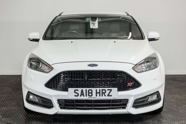 Carworld - FORD FOCUS 2018 (18) 2.0 TDCI ST-3 HATCHBACK 5DR DIESEL MANUAL EURO 6 (S/S) (185 PS)