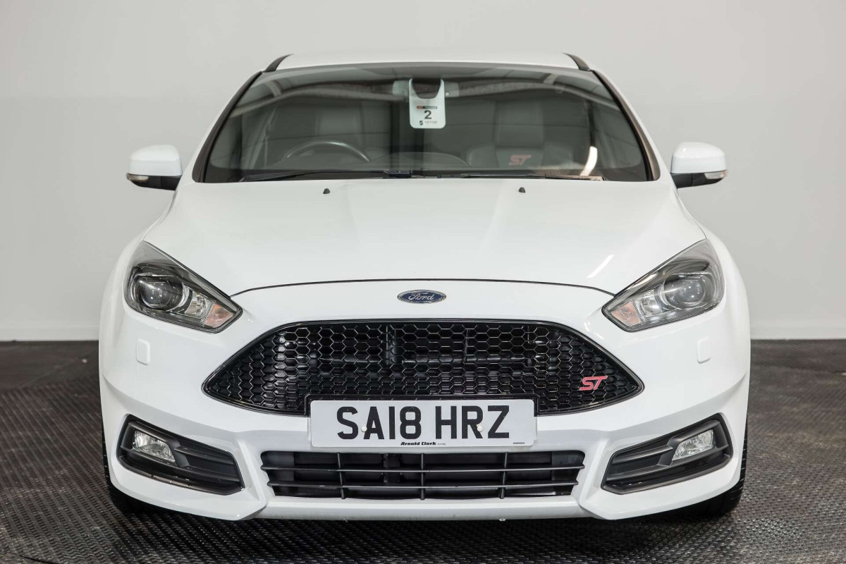 FORD FOCUS 2018 (18) 2.0 TDCI ST-3 HATCHBACK 5DR DIESEL MANUAL EURO 6 (S/S) (185 PS) - 2018 - £13,800