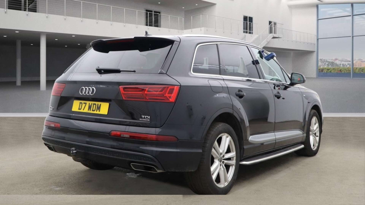 AUDI Q7 2018 (18) 3.0 TDI V6 S LINE SUV 5DR DIESEL TIPTRONIC QUATTRO EURO 6 (S/S) (272 PS) - 2018 - £24,800