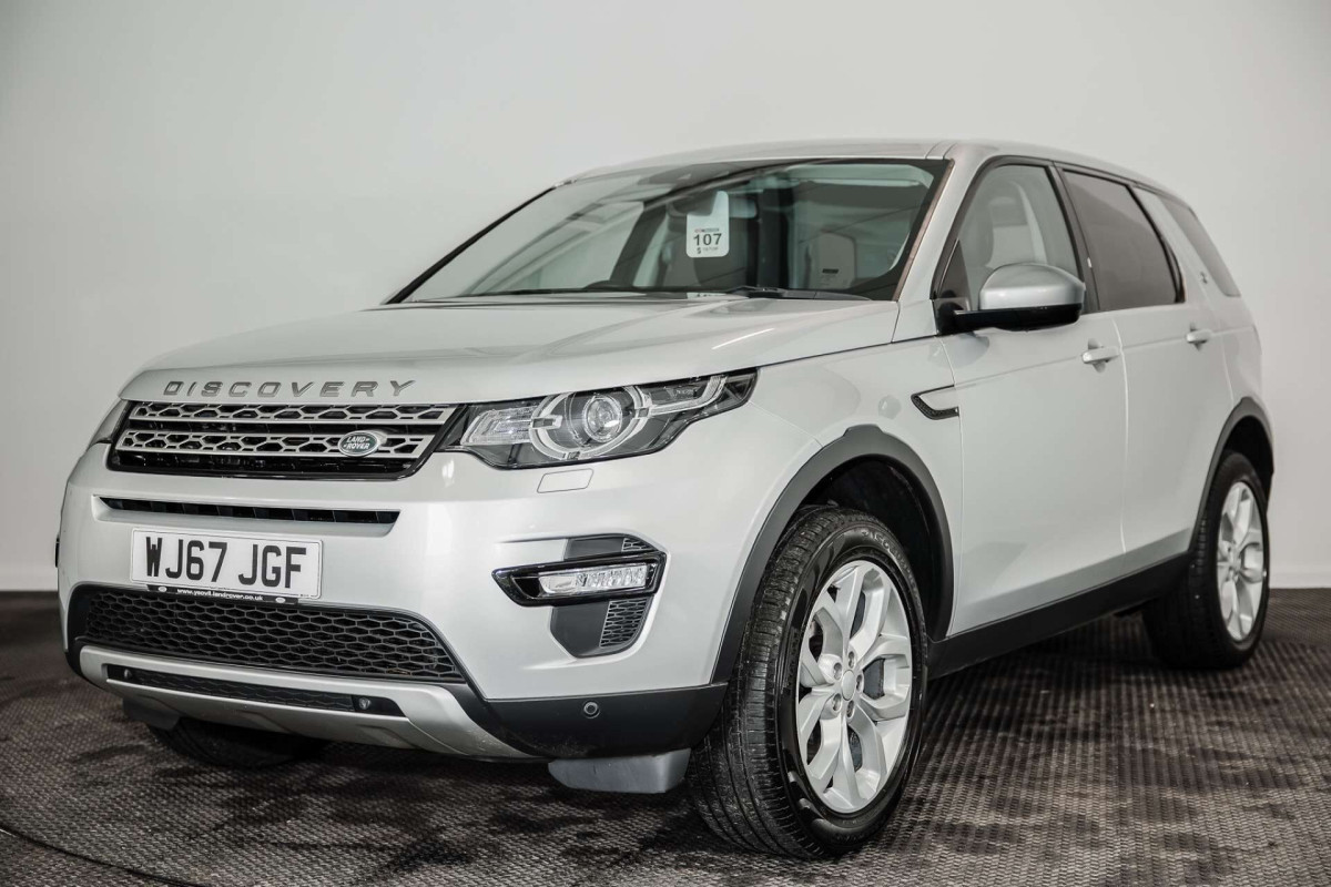 LAND ROVER DISCOVERY SPORT 2017 (67) 2.0 TD4 HSE SUV 5DR DIESEL AUTO 4WD EURO 6 (S/S) (180 PS) - 2017 - £15,500
