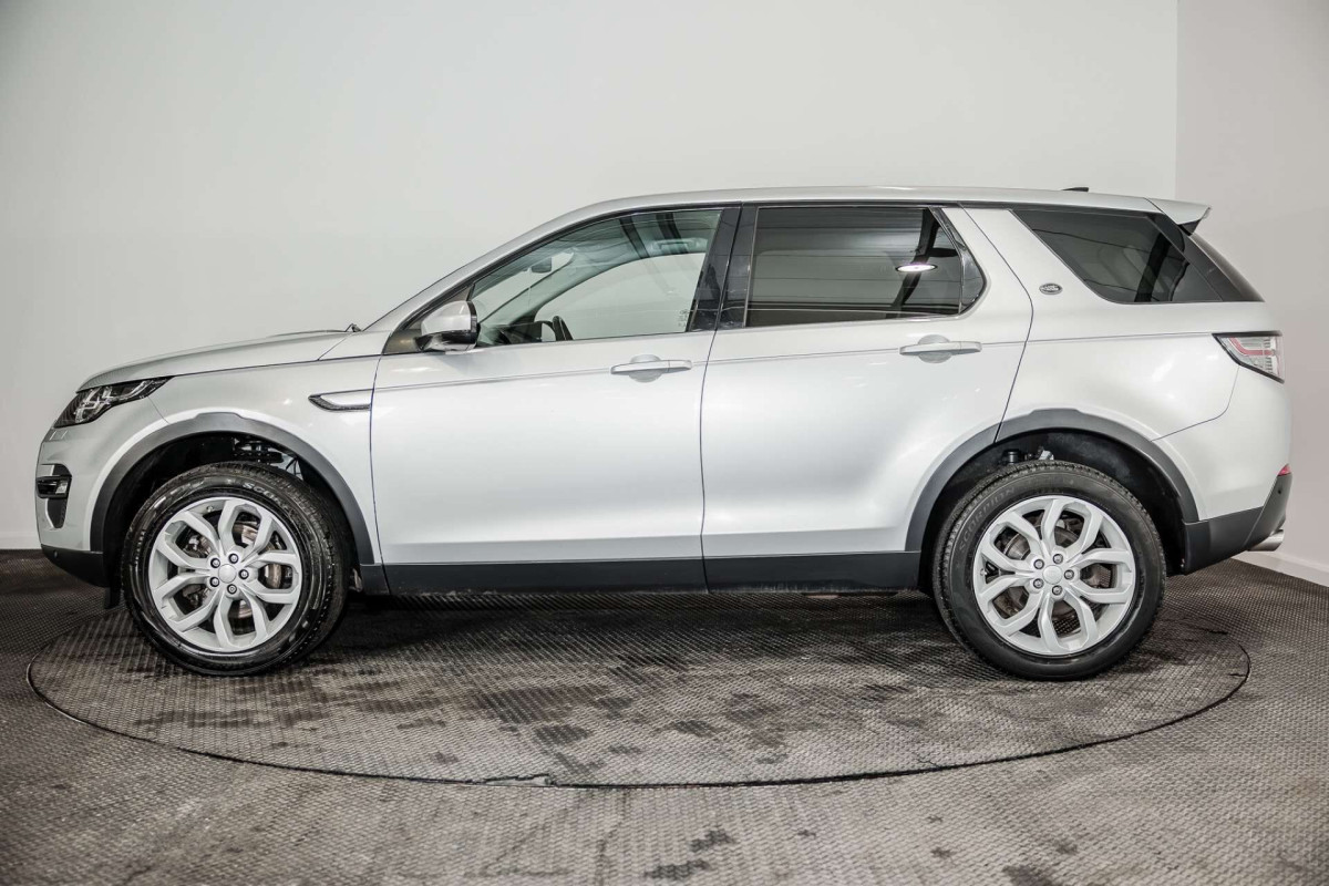 LAND ROVER DISCOVERY SPORT 2017 (67) 2.0 TD4 HSE SUV 5DR DIESEL AUTO 4WD EURO 6 (S/S) (180 PS) - 2017 - £15,500