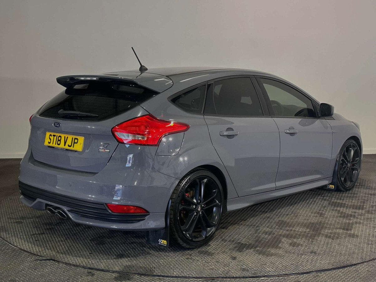 FORD FOCUS 2018 (18) 2.0 TDCI ST-3 HATCHBACK 5DR DIESEL MANUAL EURO 6 (S/S) (185 PS) - 2018 - £13,000