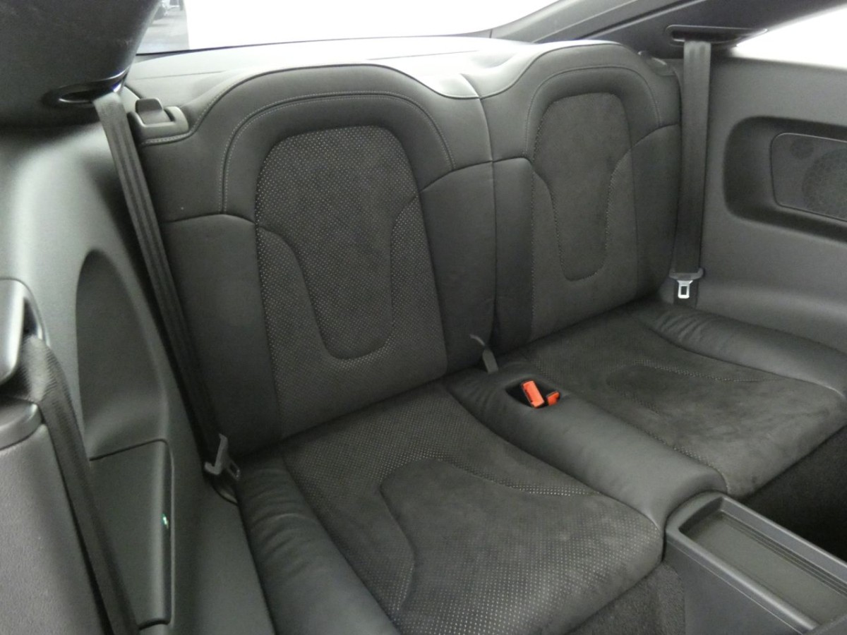 AUDI TT 2.0 TFSI BLACK EDITION 2D 208 BHP - 2013 - £11,990