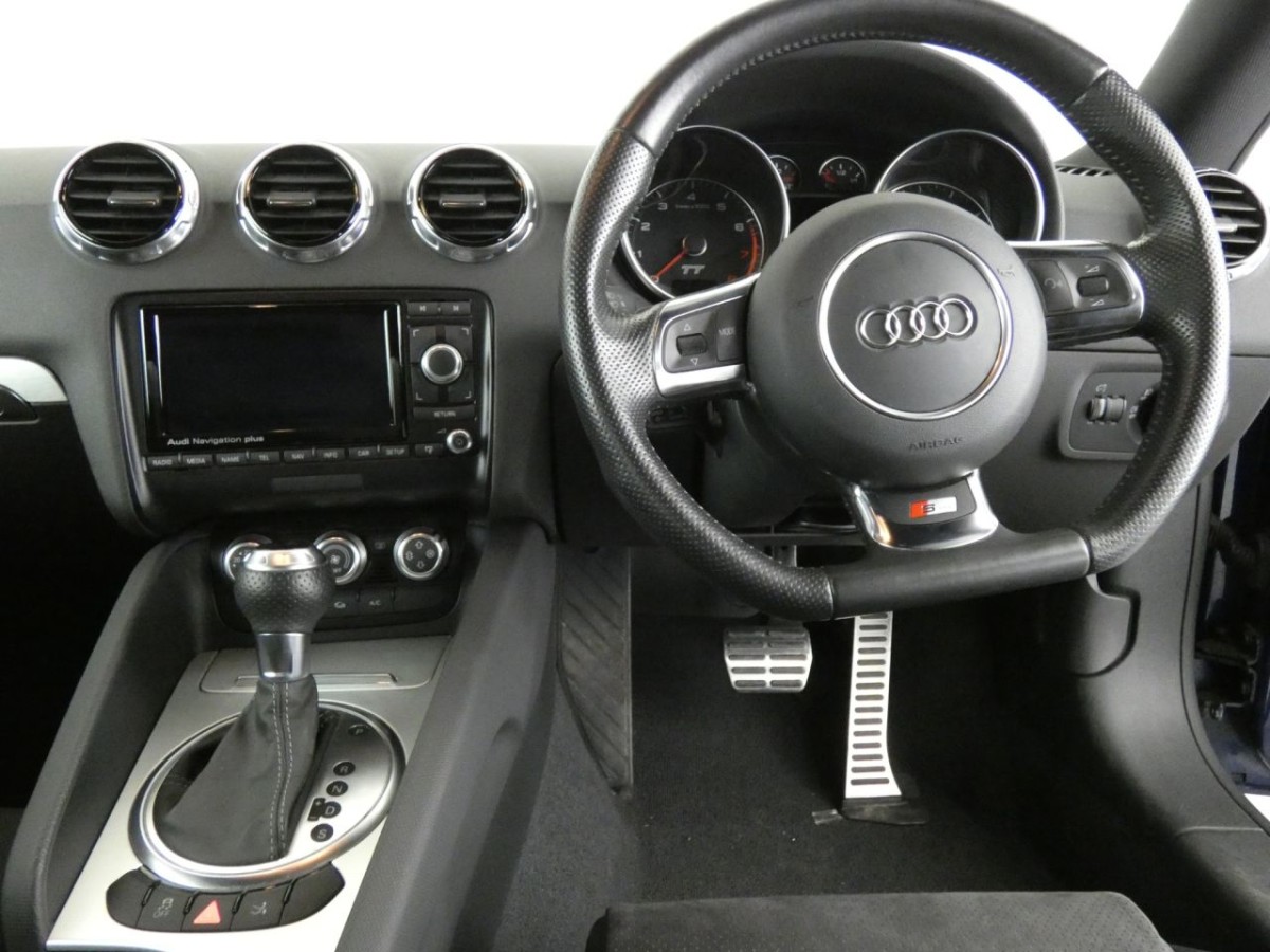 AUDI TT 2.0 TFSI BLACK EDITION 2D 208 BHP - 2013 - £11,990