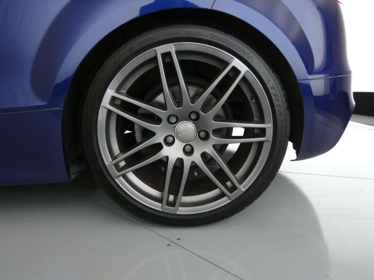AUDI TT 2.0 TFSI BLACK EDITION 2D 208 BHP - 2013 - £11,990
