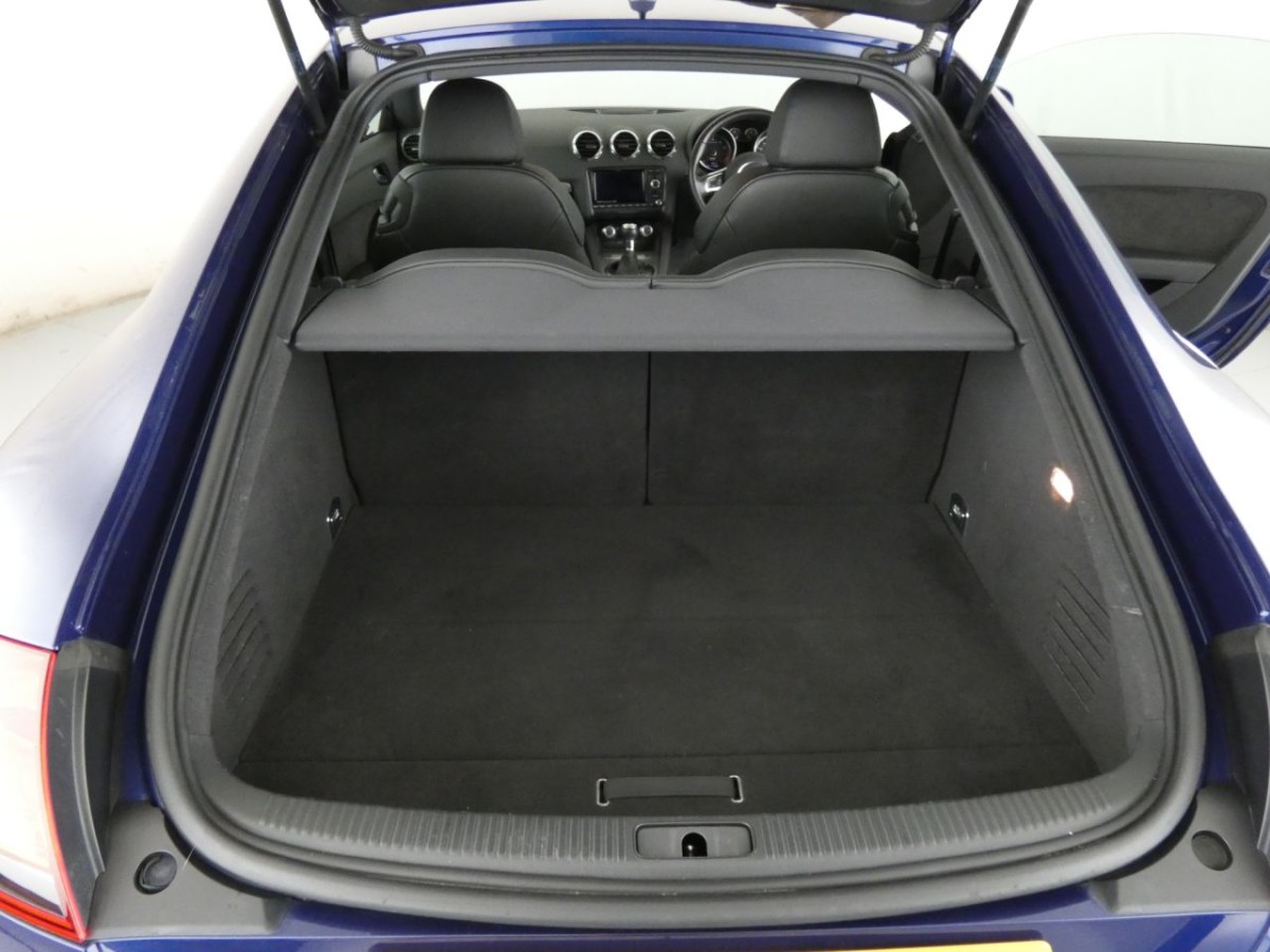 AUDI TT 2.0 TFSI BLACK EDITION 2D 208 BHP - 2013 - £11,990